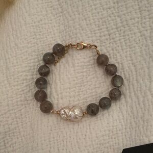 Labradorite Bead and Pearl bracelet with Gold filled wiring